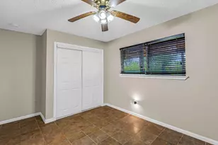 1728 Dolphin Dr, Seabrook, TX 77586 - Photo 15
