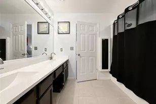 5202 Spring Cir Dr, Pearland, TX 77584 - Photo 11