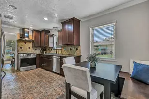 705 Quaker Dr, Friendswood, TX 77546 - Photo 15