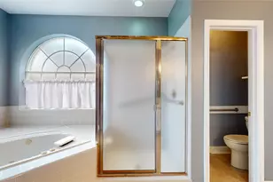 16215 Willowpark Dr, Tomball, TX 77377 - Photo 23