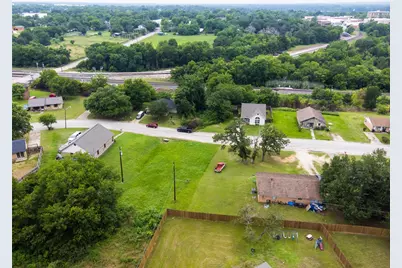 401 W Kleb Street, Caldwell, TX 77836 - Photo 7