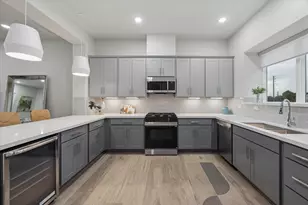 6338 Paddington Bnd Dr, Houston, TX 77008 - Photo 7