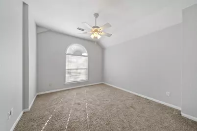 39 W Prairie Dawn Circle, The Woodlands, TX 77385 - Photo 11