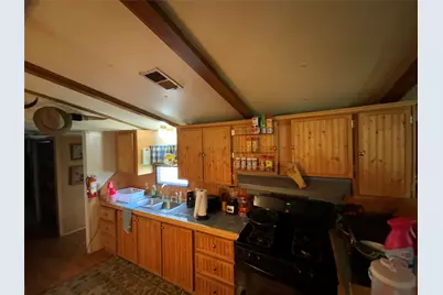 160 Tupelo S, Palacios, TX 77465 - Photo 7