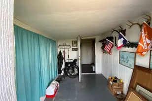 160 Tupelo S, Palacios, TX 77465 - Photo 5