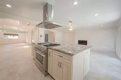 3019 Stoney Brook Drive, Houston, TX 77063 - Photo 15