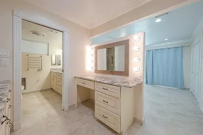 3019 Stoney Brook Drive, Houston, TX 77063 - Photo 33
