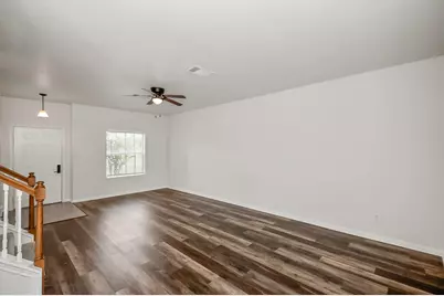 101 Cacao Street, Lake Jackson, TX 77566 - Photo 3