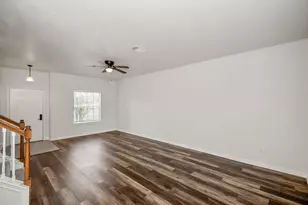 101 Cacao St, Lake Jackson, TX 77566 - Photo 3