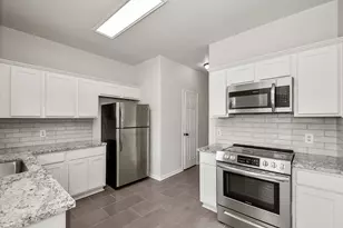 101 Cacao St, Lake Jackson, TX 77566 - Photo 7