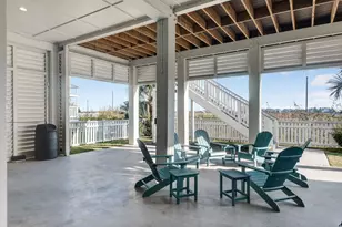 3815 Seabreeze Ln, Galveston, TX 77554 - Photo 11