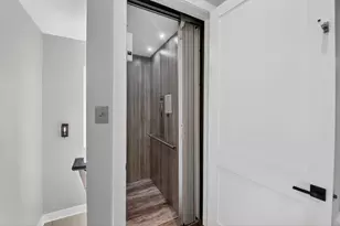 3815 Seabreeze Ln, Galveston, TX 77554 - Photo 45