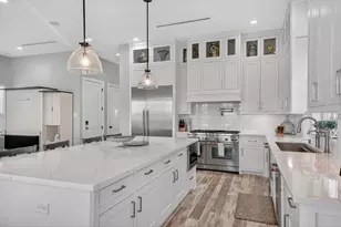 3815 Seabreeze Ln, Galveston, TX 77554 - Photo 25