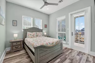 3815 Seabreeze Ln, Galveston, TX 77554 - Photo 33