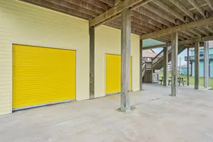 940 Gregory Ln, Crystal Beach, TN 77650 - Photo 19