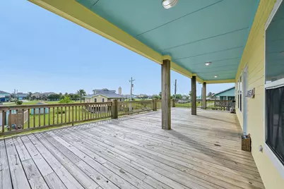 940 Gregory Lane, Crystal Beach, TN 77650 - Photo 3