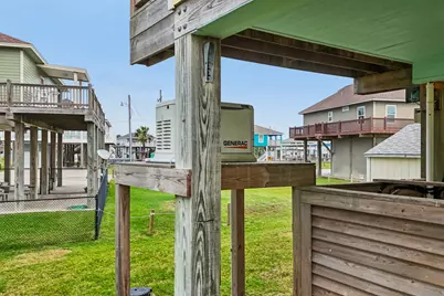 940 Gregory Lane, Crystal Beach, TN 77650 - Photo 25