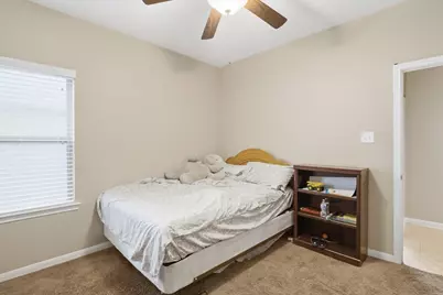 2704 Baywater Creek Lane, Pearland, TX 77089 - Photo 25