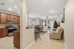 2704 Baywater Creek Ln, Pearland, TX 77089 - Photo 5