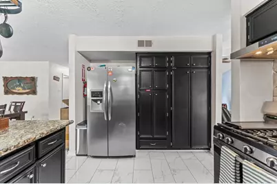 228 April Waters Drive W, Conroe, TX 77356 - Photo 15