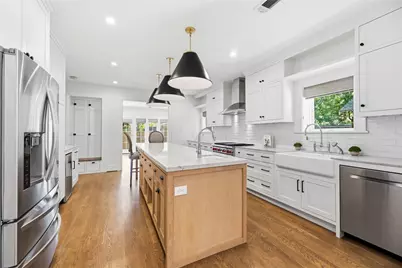 910 Fugate Street, Houston, TX 77009 - Photo 9