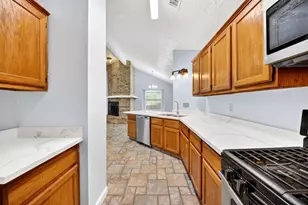 19963 Sutton Falls Dr, Cypress, TX 77433 - Photo 17