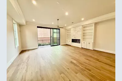 10 S Briar Hollow Lane #46, Houston, TX 77027 - Photo 5