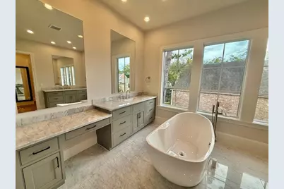 10 S Briar Hollow Lane #46, Houston, TX 77027 - Photo 7