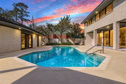 5614 Indian Circle, Houston, TX 77056 - Photo 1