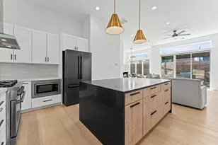 711 Lester St, Houston, TX 77007 - Photo 15