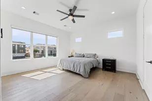 711 Lester St, Houston, TX 77007 - Photo 23