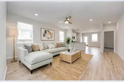12527 Colchester Creek Court, Houston, TX 77047 - Photo 9