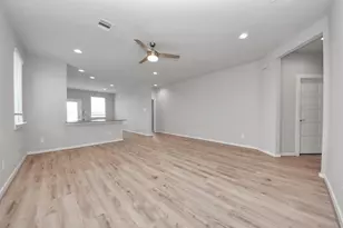 12527 Colchester Creek Ct, Houston, TX 77047 - Photo 7
