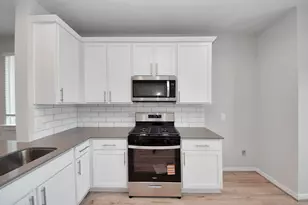 12527 Colchester Creek Ct, Houston, TX 77047 - Photo 11