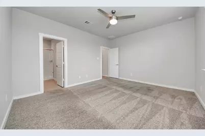 12527 Colchester Creek Court, Houston, TX 77047 - Photo 19