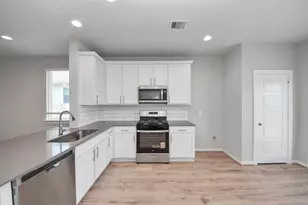 12527 Colchester Creek Ct, Houston, TX 77047 - Photo 13