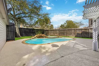 410 Hamden Court, Katy, TX 77450 - Photo 35
