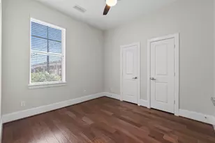 702 N Shepherd Dr, Houston, TX 77007 - Photo 15