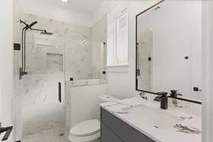 2707 Dennis St, Houston, TX 77004 - Photo 3