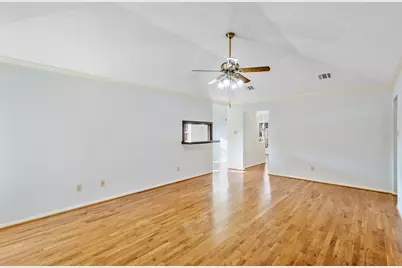 8018 Holiday Lane, Houston, TX 77075 - Photo 13