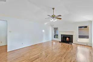 8018 Holiday Ln, Houston, TX 77075 - Photo 11