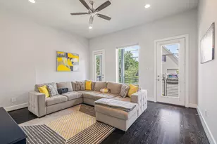 925 Herkimer St, Houston, TX 77008 - Photo 7