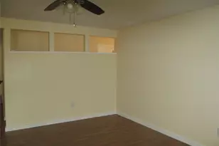 500 Harold Ln, Baytown, TX 77521 - Photo 5