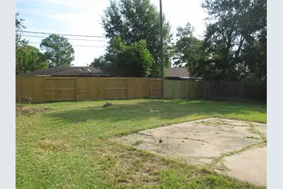 500 Harold Lane, Baytown, TX 77521 - Photo 21