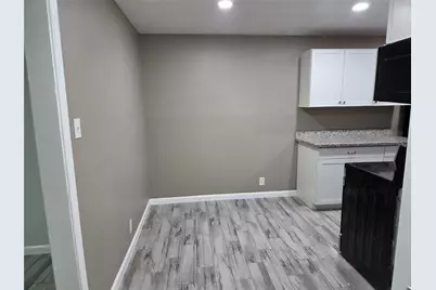 619 13th Street #2, Galveston, TX 77550 - Photo 3