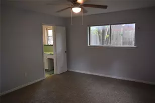 9902 Tolman Street N, Houston, TX 77034 - Photo 5