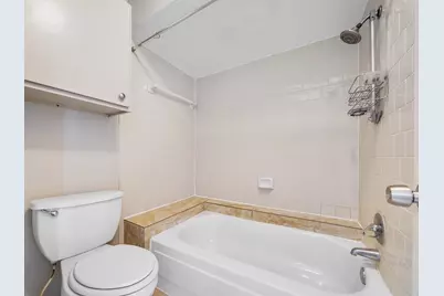 6633 W Airport Boulevard #1106, Houston, TX 77035 - Photo 17