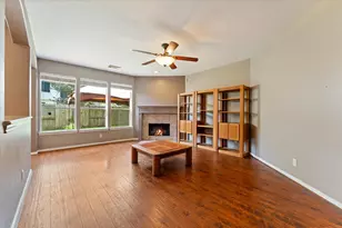 21861 Maidens Crossing Dr, Kingwood, TX 77339 - Photo 9