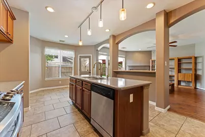 21861 Maidens Crossing Drive, Kingwood, TX 77339 - Photo 17