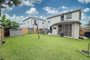 9507 Narnia Springs Ct, Houston, TX 77075 - Photo 13